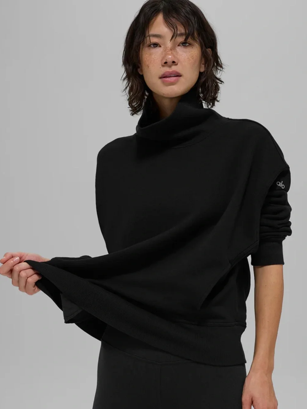 NWT Alo Hazy Mock Neck Pullover sz L Black